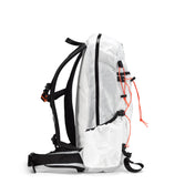 Right side view of Hyperlite Mountain Gear's Daybreak 17 Pack in White