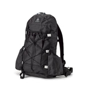 Front view of Hyperlite Mountain Gear's Daybreak 17 Pack in Black
