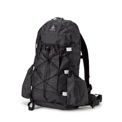 Front view of Hyperlite Mountain Gear's Daybreak 17 Pack in Black